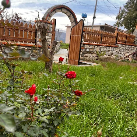 Pensjonat Orges Guest Berat